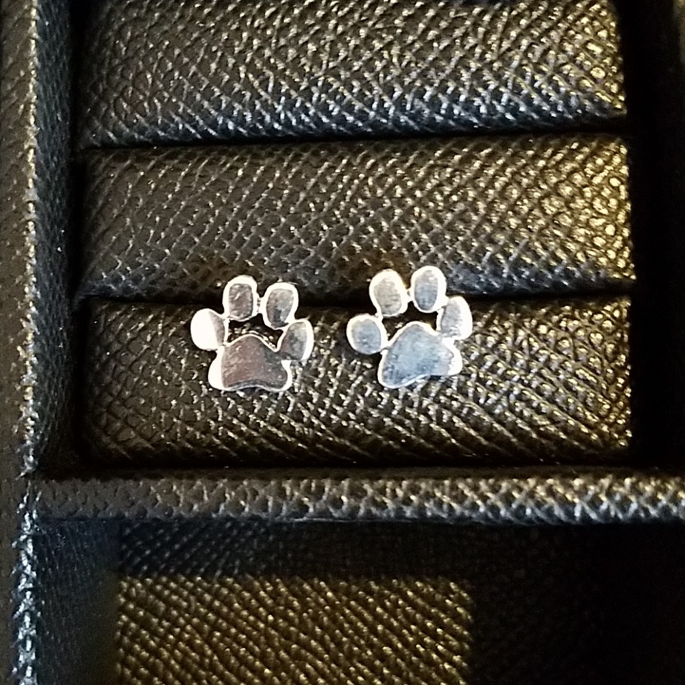 Silver paw studs